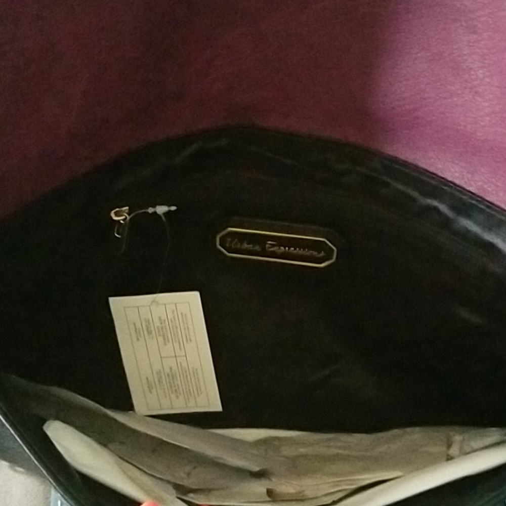 New Purse - Picture 3 of 3